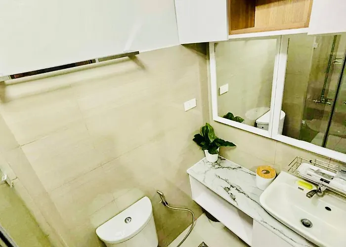 Shore 2 Residences Tower 1 Aparthotel Manila
